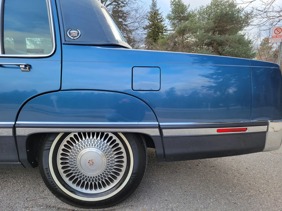 1991 Cadillac Fleetwood - Image 30 of 31
