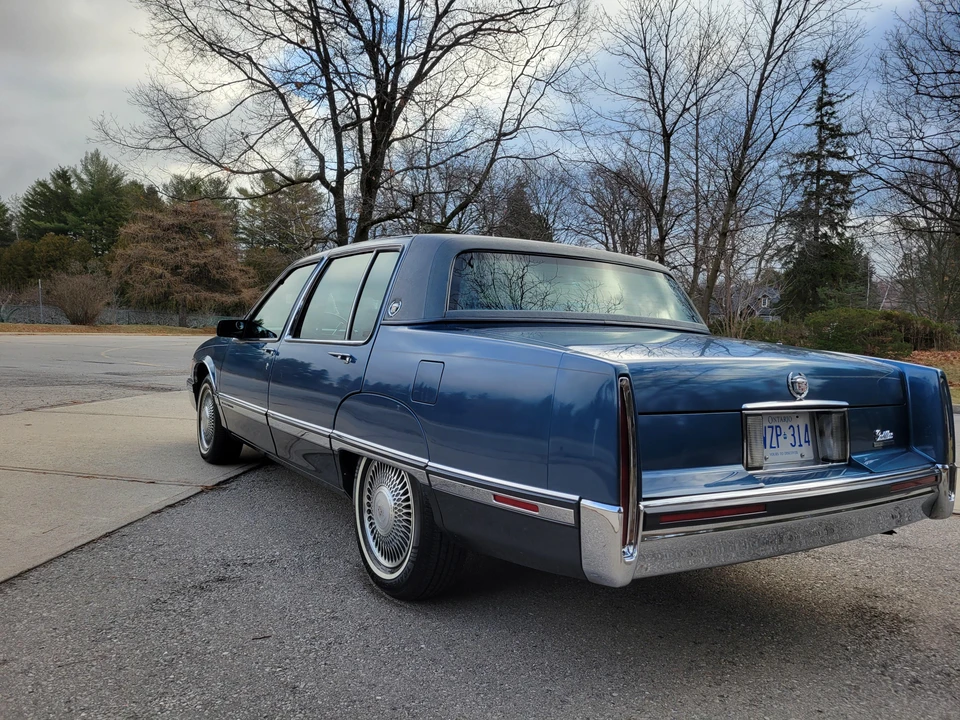 1991 Cadillac Fleetwood - Image 15 of 31