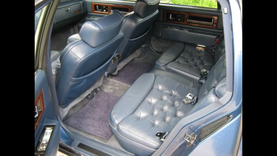 1991 Cadillac Fleetwood - Image 6 of 20