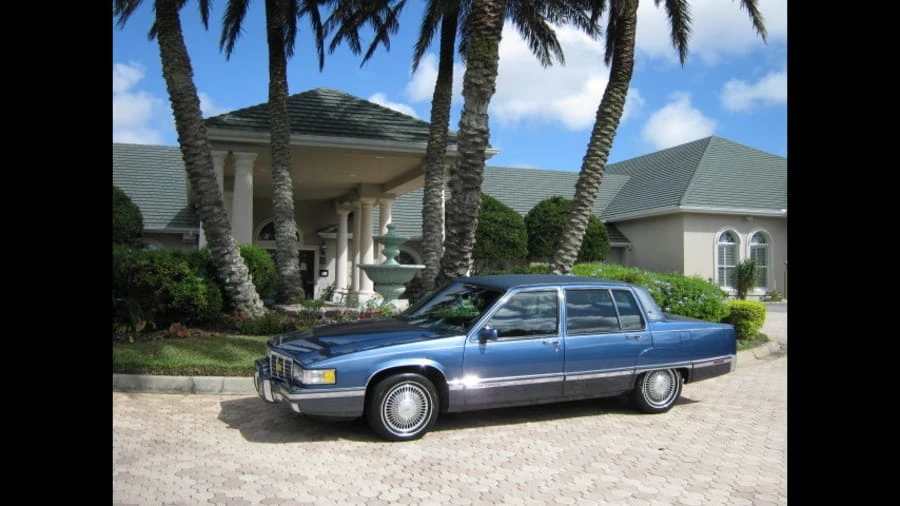1991 Cadillac Fleetwood - Image 2 of 20