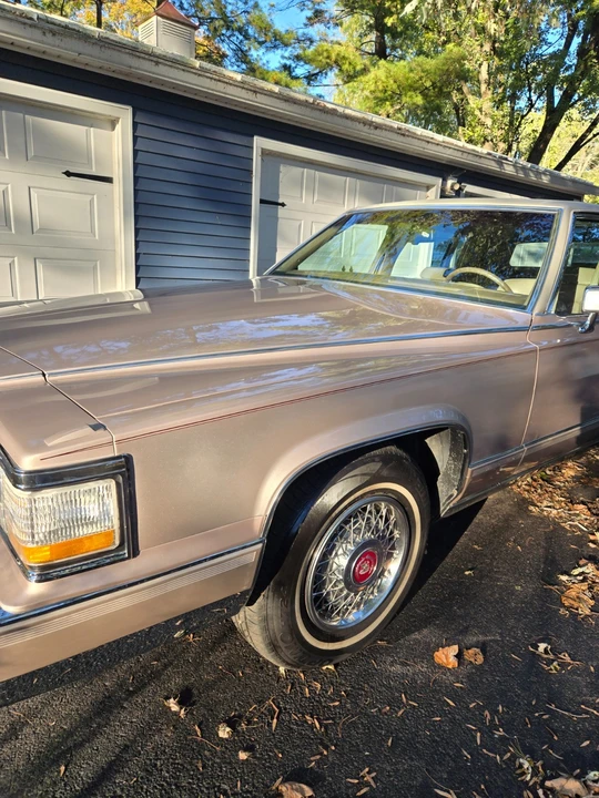 1991 Cadillac Fleetwood - Image 16 of 21