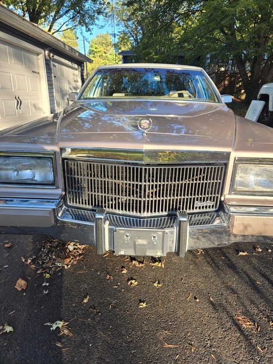 1991 Cadillac Fleetwood - Image 8 of 21