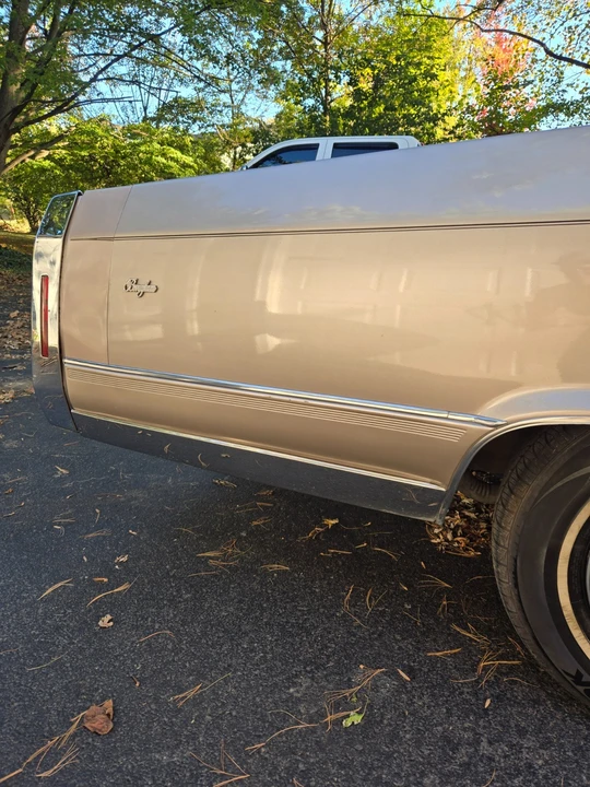 1991 Cadillac Fleetwood - Image 12 of 21
