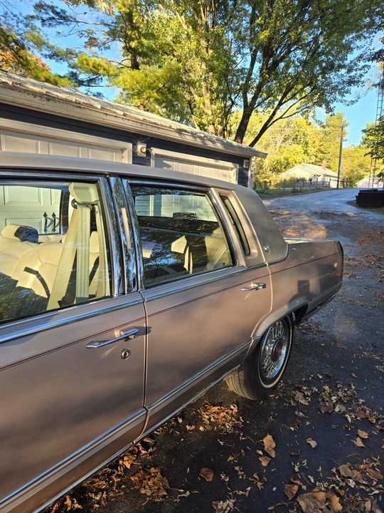 1991 Cadillac Fleetwood - Image 21 of 21