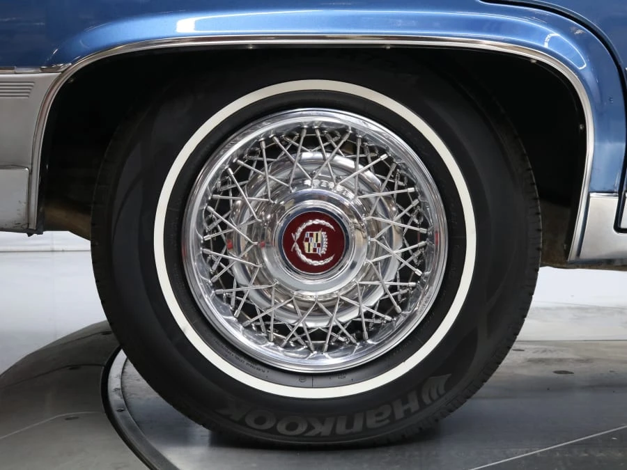 1991 Cadillac Brougham - Image 7 of 31