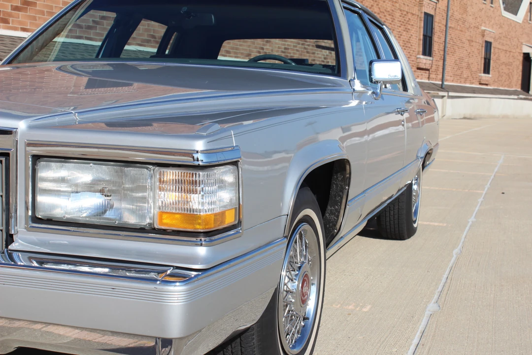 1991 Cadillac Fleetwood - Image 31 of 31