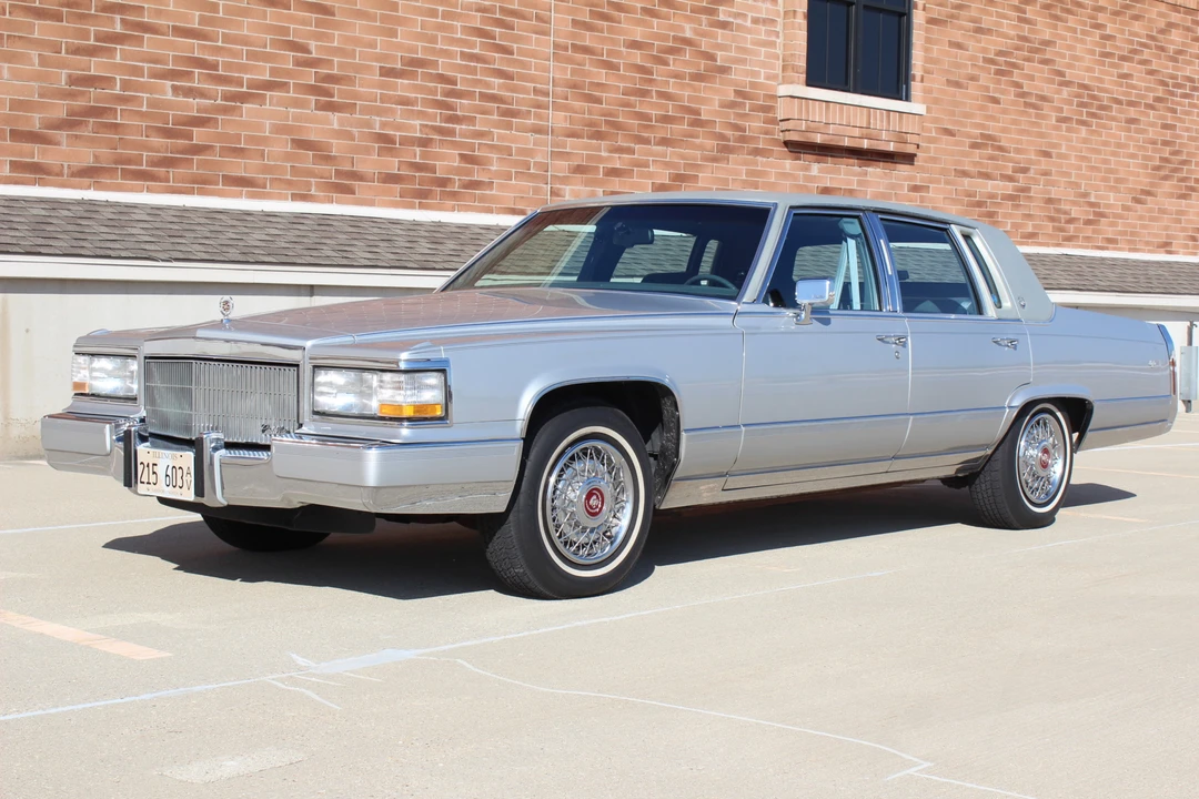 1991 Cadillac Fleetwood - Image 4 of 31