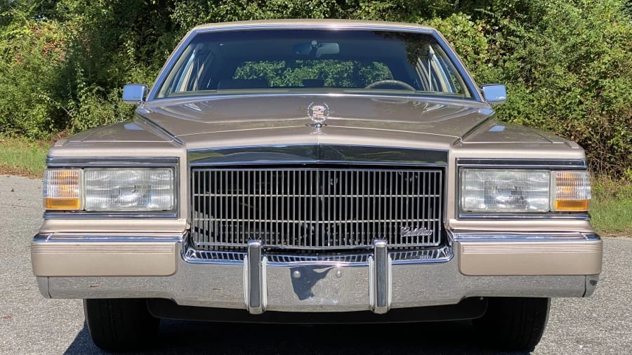 1991 Cadillac Brougham - Image 6 of 8