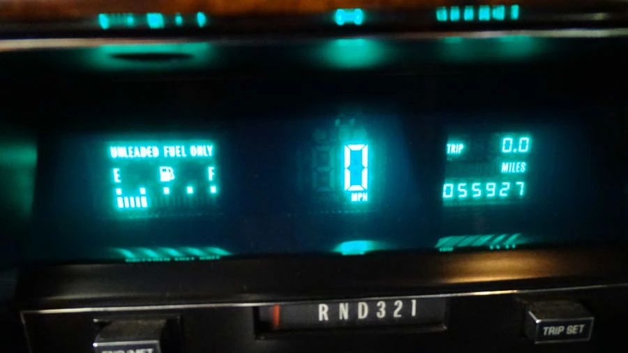 1991 Cadillac Brougham - Image 4 of 10