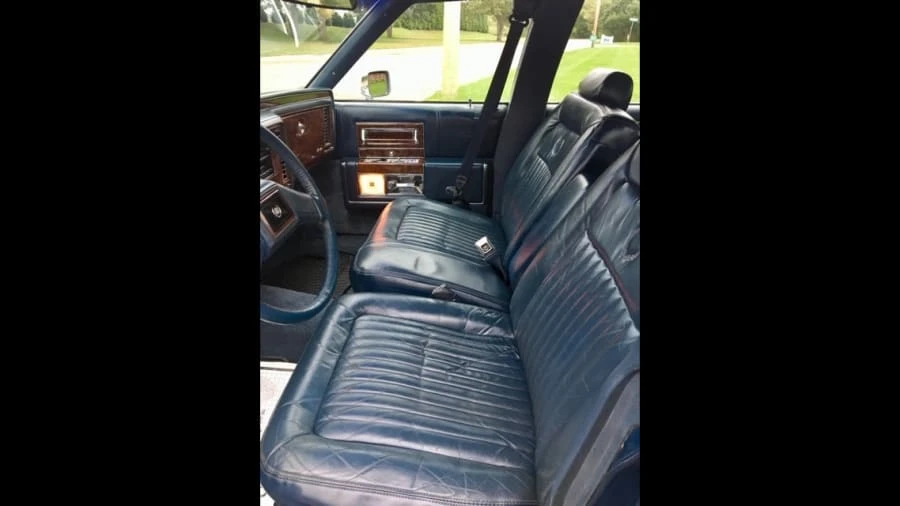 1991 Cadillac Brougham - Image 3 of 8
