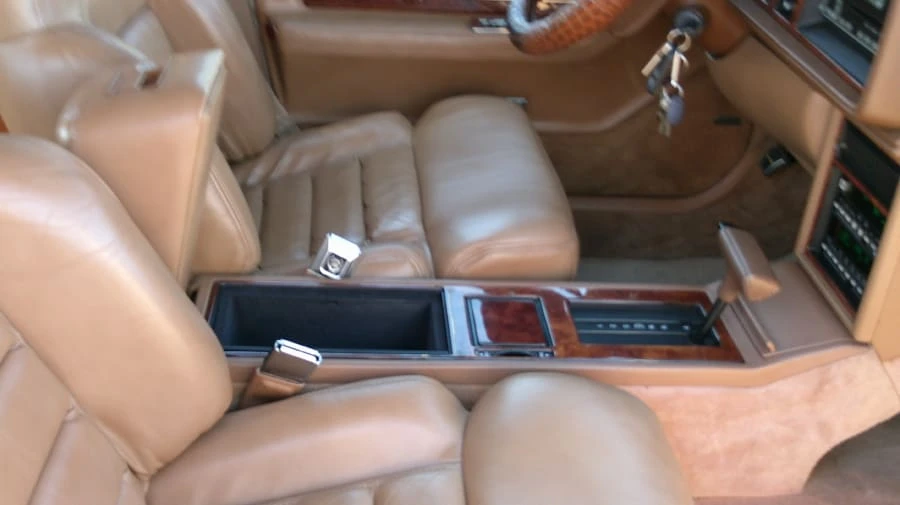 1991 Cadillac Seville - Image 18 of 31