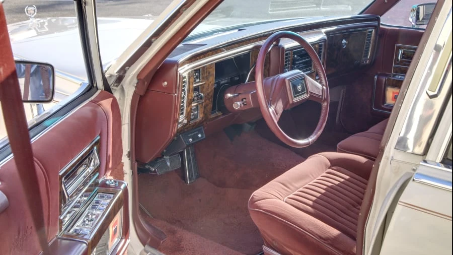 1991 Cadillac Brougham - Image 5 of 13