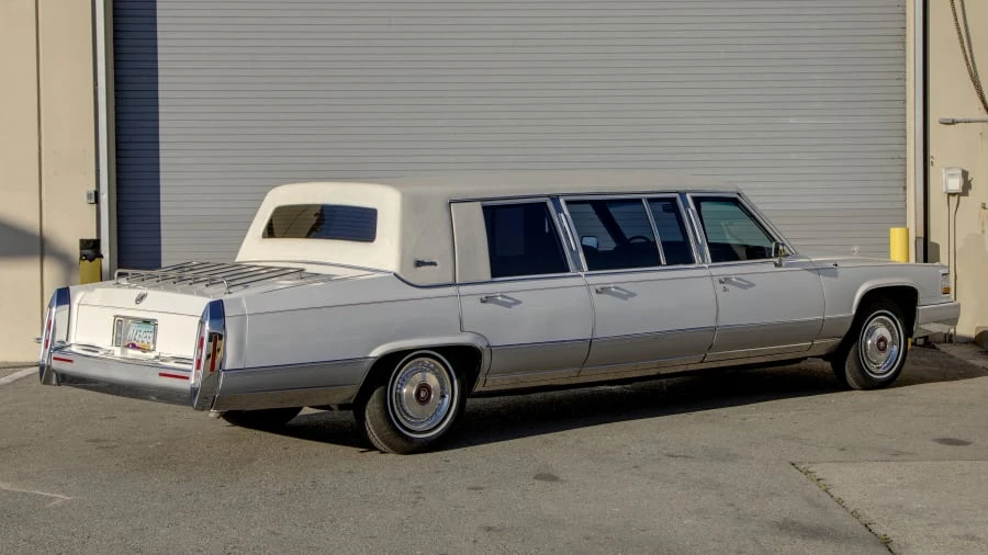 1991 Cadillac Brougham - Image 8 of 13