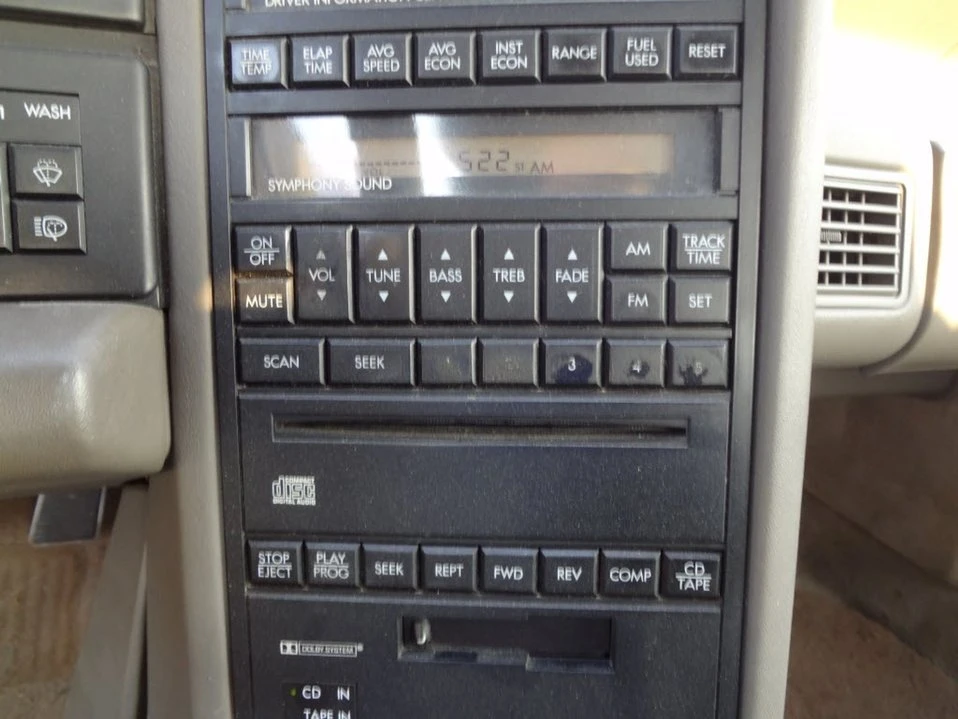 1991 Cadillac Allante - Image 11 of 16