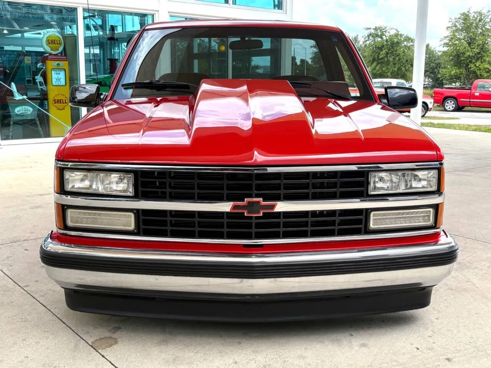 1991 Chevrolet C/K 4th Gen - Image 2 of 31