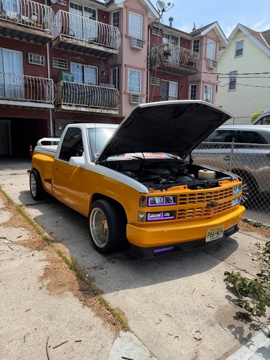 1991 Chevrolet C/K 4th Gen - Image 5 of 8
