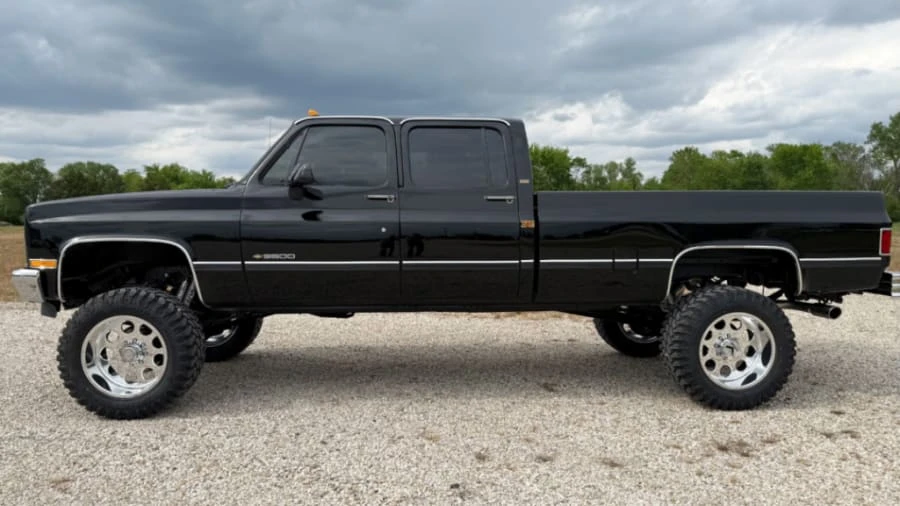 1991 Chevrolet C/K 4th Gen - Image 2 of 29