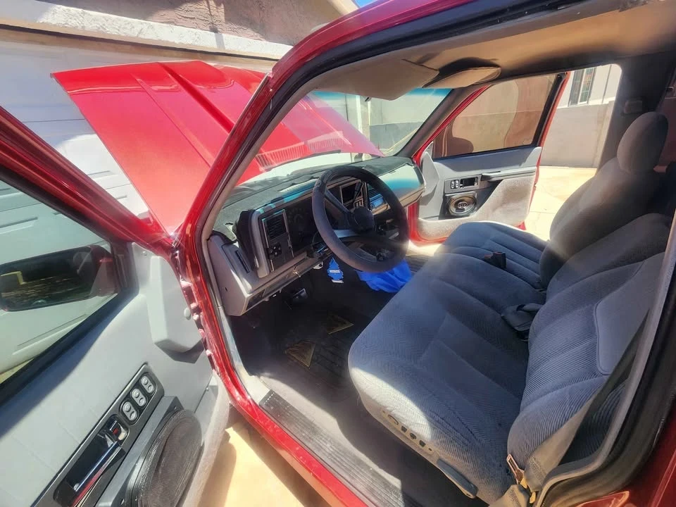 1991 Chevrolet C/K 4th Gen - Image 6 of 8