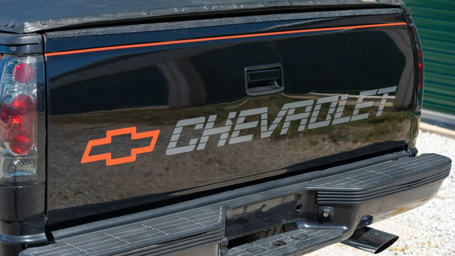 1991 Chevrolet 454 SS - Image 16 of 23