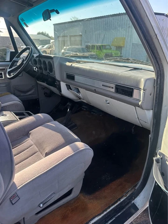 1991 Chevrolet Blazer - Image 10 of 20