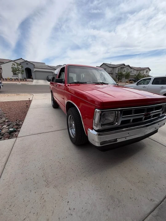 1991 Chevrolet Blazer - Image 2 of 13