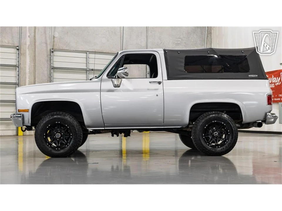 1991 Chevrolet K5 Blazer 2nd Gen - Image 31 of 31