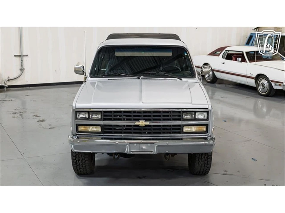 1991 Chevrolet K5 Blazer 2nd Gen - Image 28 of 31
