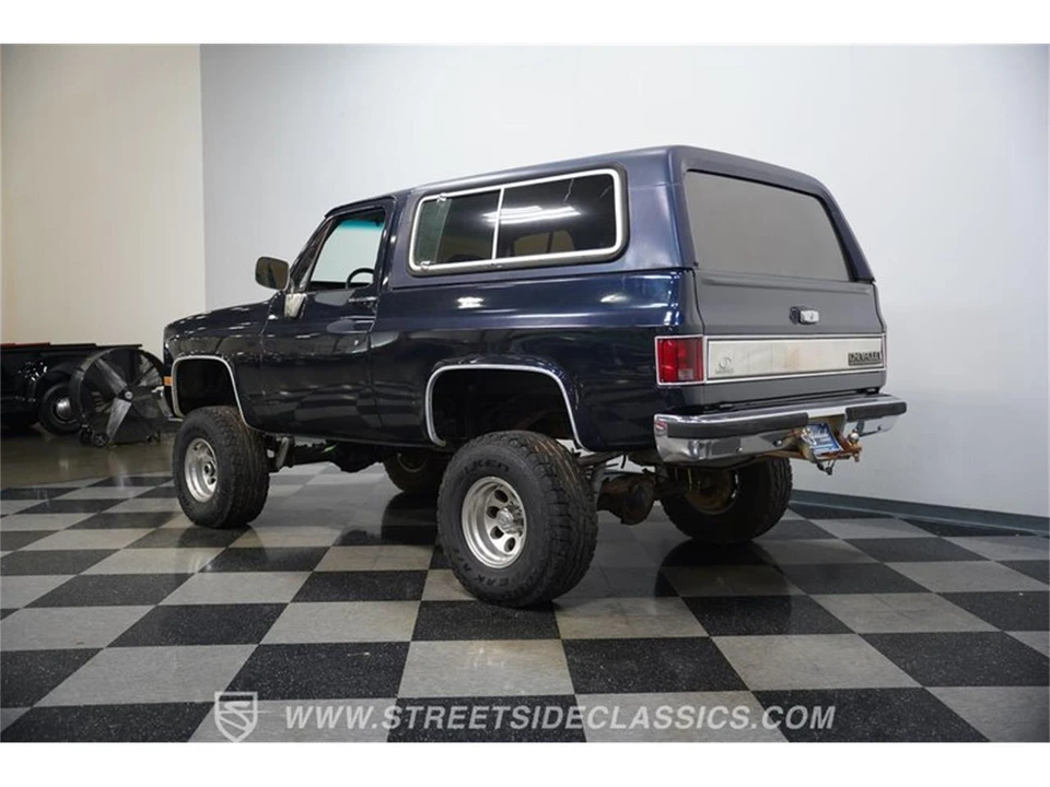 1991 Chevrolet K5 Blazer 2nd Gen - Image 7 of 31