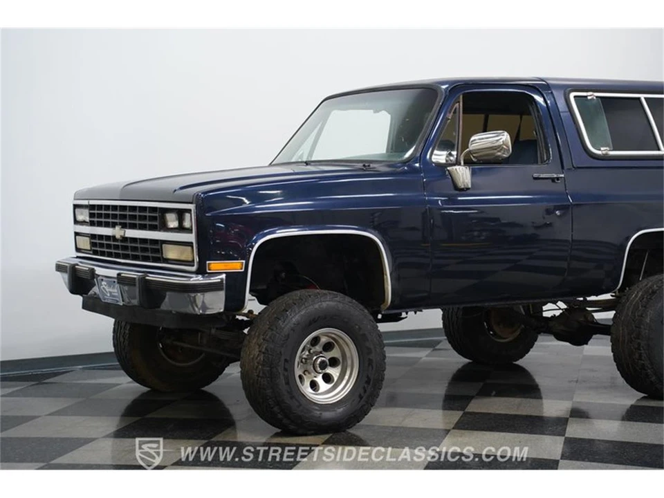 1991 Chevrolet K5 Blazer 2nd Gen - Image 15 of 31