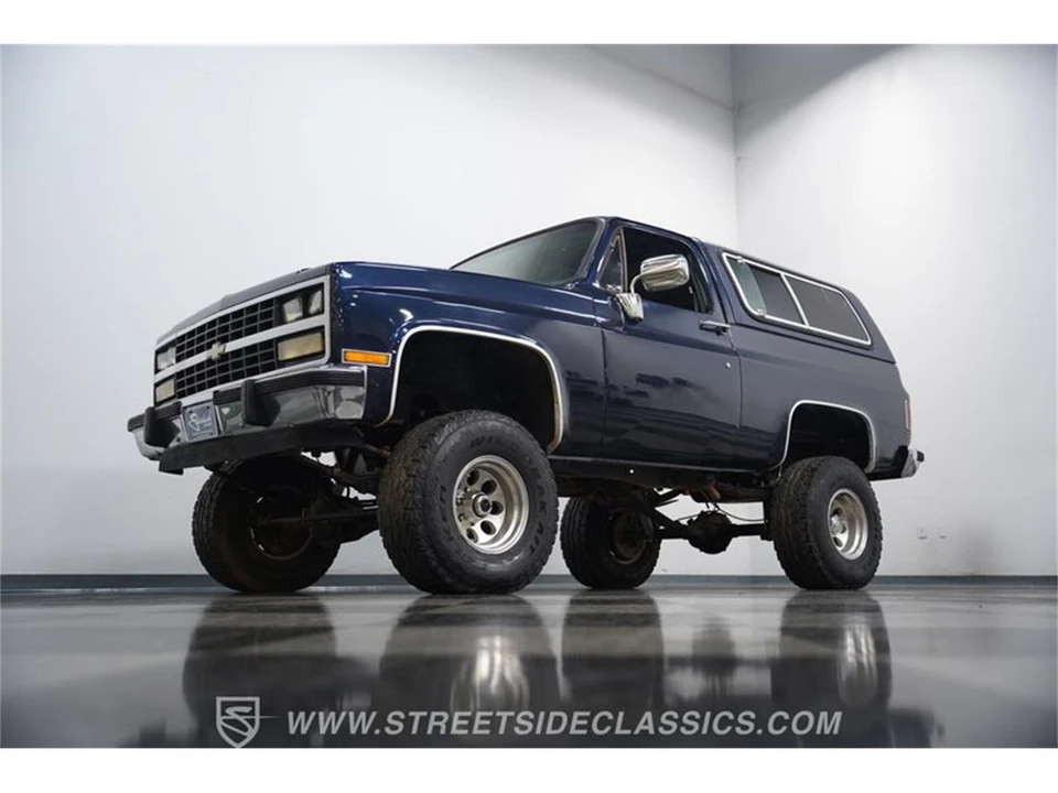 1991 Chevrolet K5 Blazer 2nd Gen - Image 16 of 31