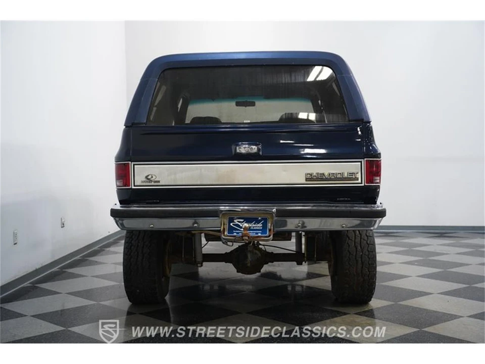 1991 Chevrolet K5 Blazer 2nd Gen - Image 8 of 31