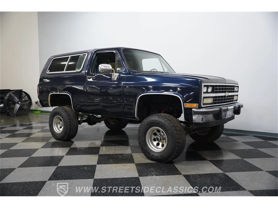 1991 Chevrolet K5 Blazer 2nd Gen - Image 13 of 31