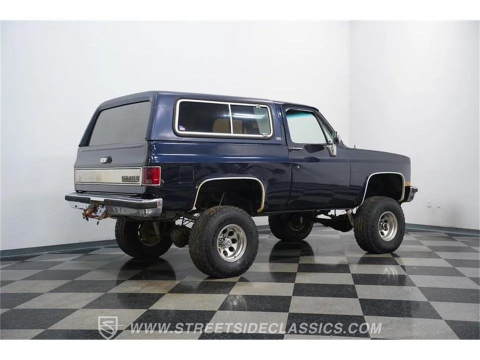 1991 Chevrolet K5 Blazer 2nd Gen - Image 10 of 31