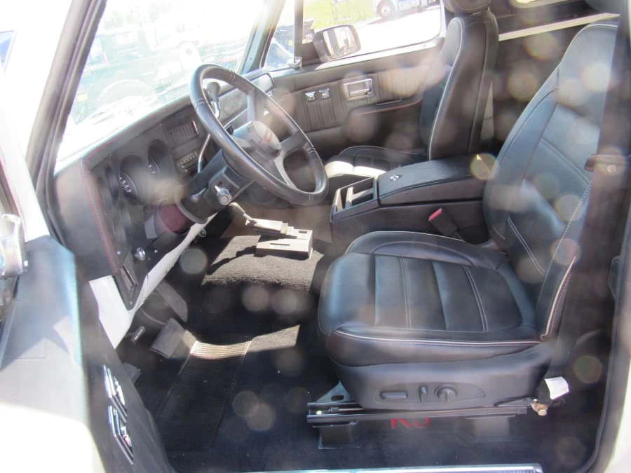 1991 Chevrolet Blazer - Image 17 of 21