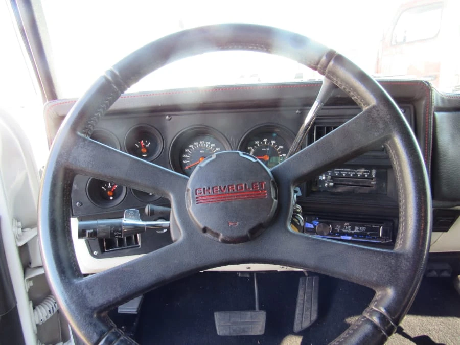 1991 Chevrolet Blazer - Image 13 of 21