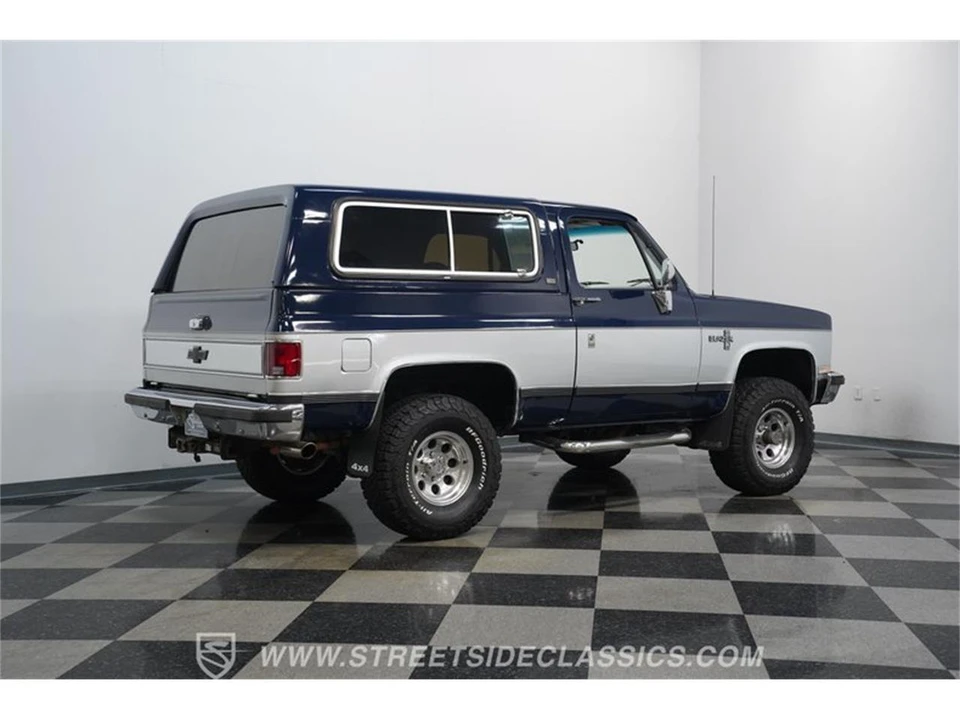 1991 Chevrolet K5 Blazer 2nd Gen - Image 11 of 31