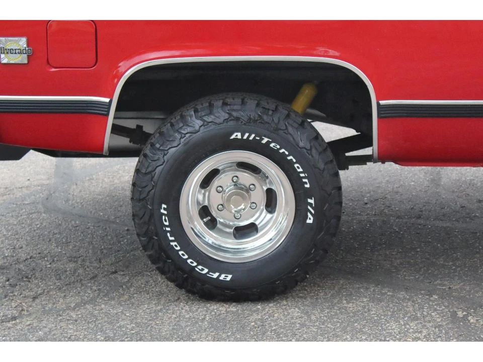1991 Chevrolet K5 Blazer 2nd Gen - Image 21 of 31