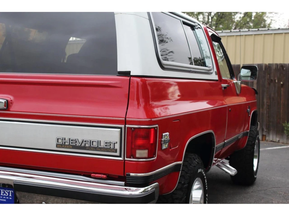 1991 Chevrolet K5 Blazer 2nd Gen - Image 27 of 31