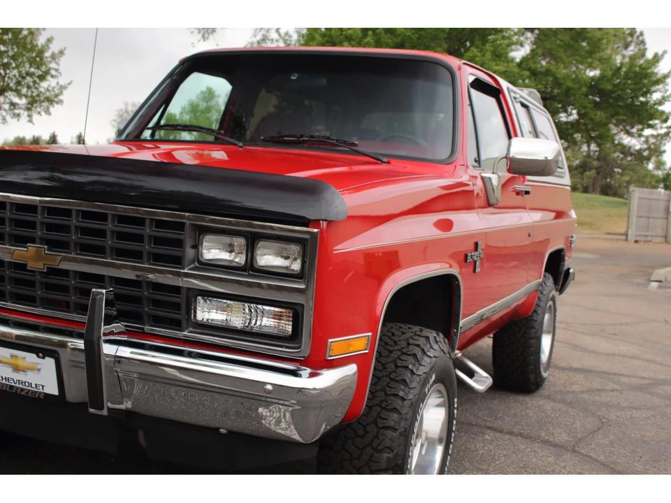 1991 Chevrolet K5 Blazer 2nd Gen - Image 14 of 31