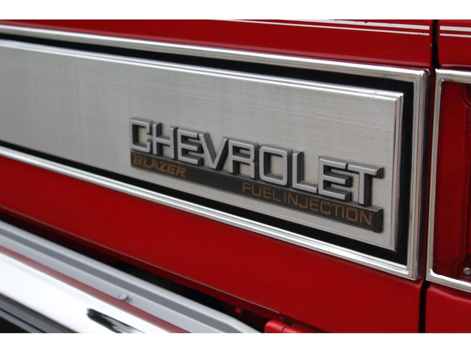 1991 Chevrolet K5 Blazer 2nd Gen - Image 30 of 31