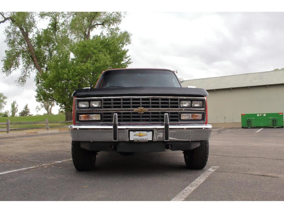1991 Chevrolet K5 Blazer 2nd Gen - Image 13 of 31