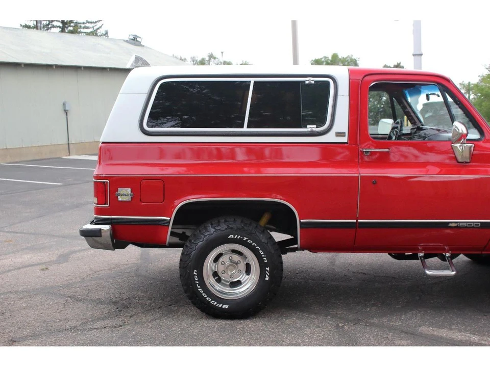 1991 Chevrolet K5 Blazer 2nd Gen - Image 20 of 31