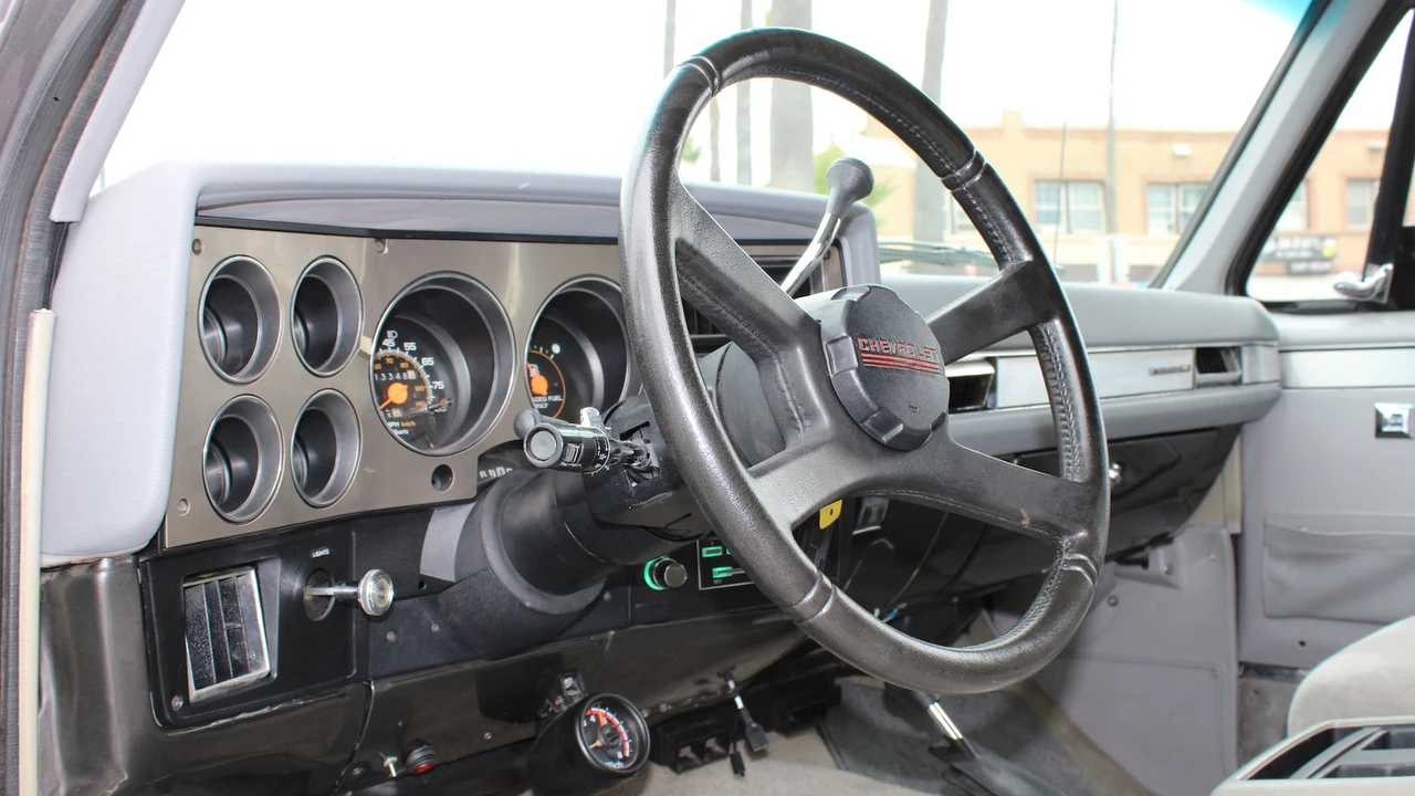 1991 Chevrolet Blazer - Image 7 of 29