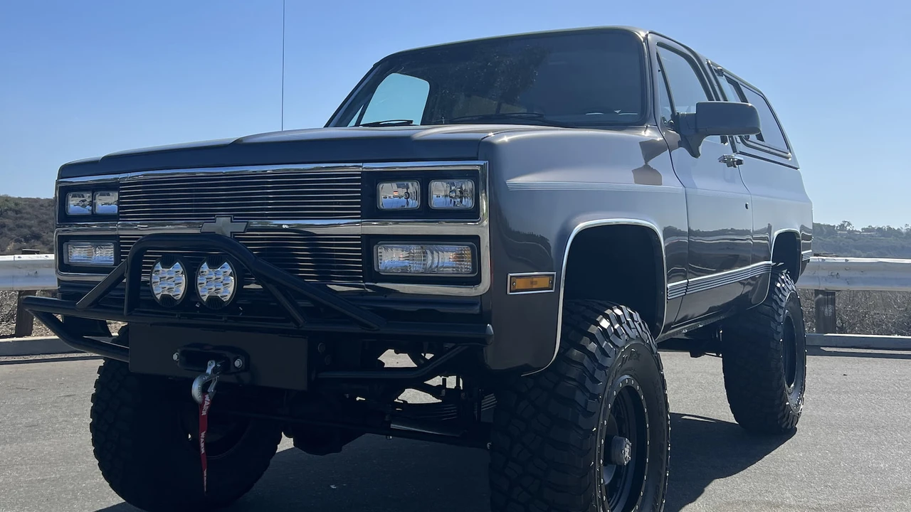 1991 Chevrolet Blazer - Image 19 of 29