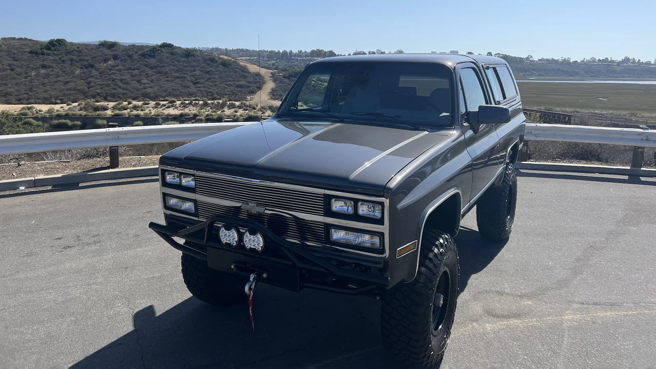 1991 Chevrolet Blazer - Image 20 of 29