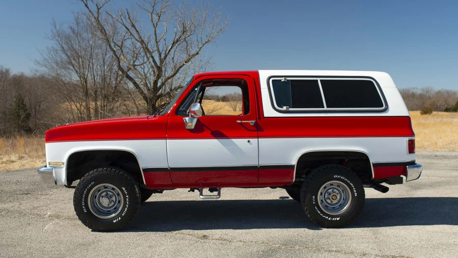 1991 Chevrolet Blazer - Image 2 of 12
