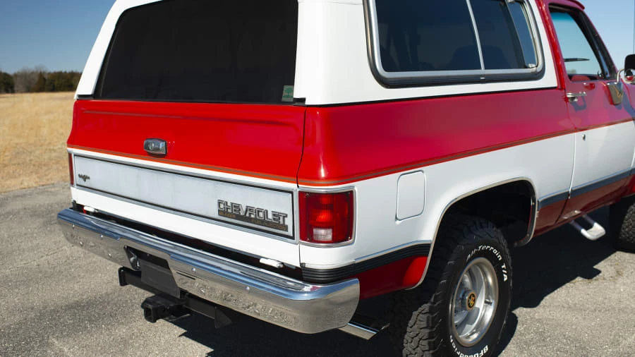 1991 Chevrolet Blazer - Image 10 of 12