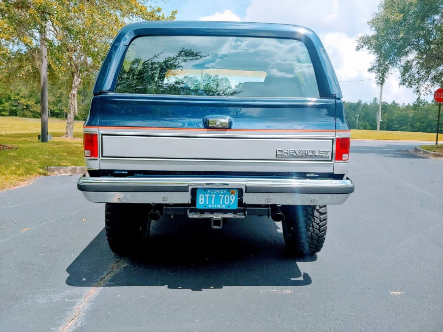1991 Chevrolet Blazer - Image 10 of 12