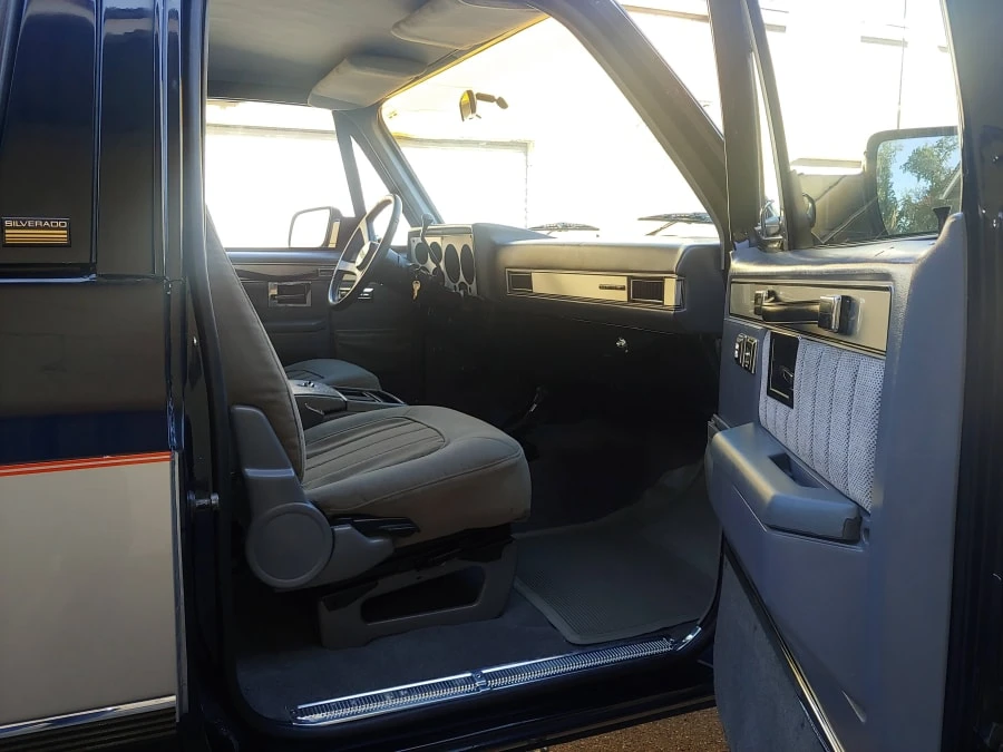 1991 Chevrolet Blazer - Image 4 of 13