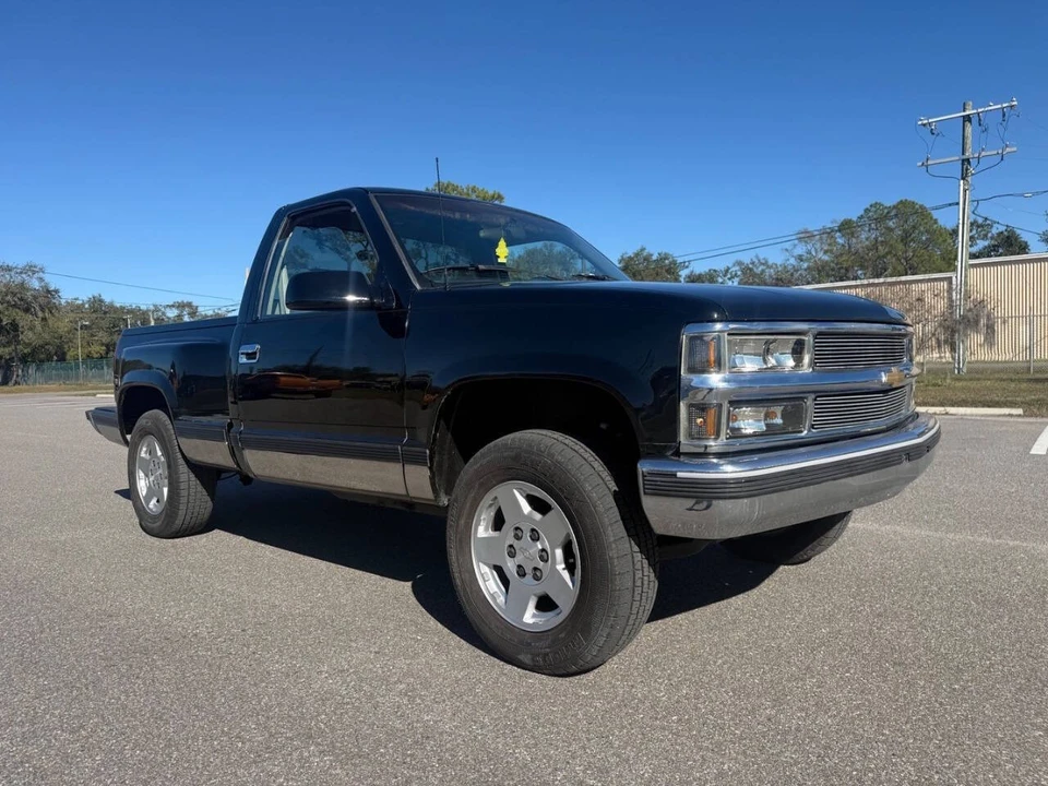 1991 Chevrolet K5 Blazer 3rd Gen - Image 8 of 21
